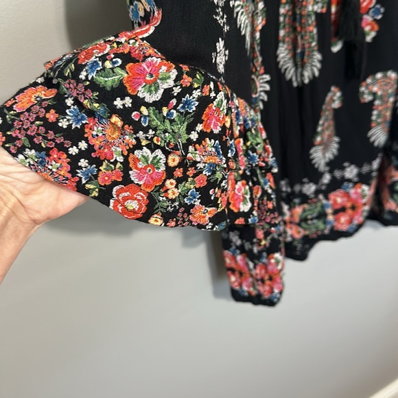 Bila, Multi-Colored Boho Paisley Crepe Top, 3/4 Ruffle Sleeve, Medium - Picture 5 of 5